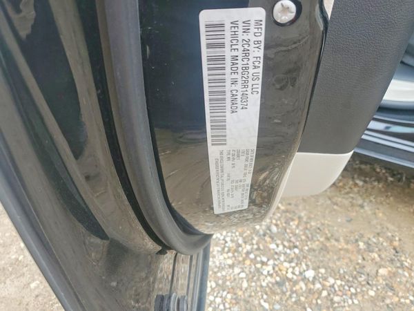 2024 CHRYSLER PACIFICA Touring L — VINS