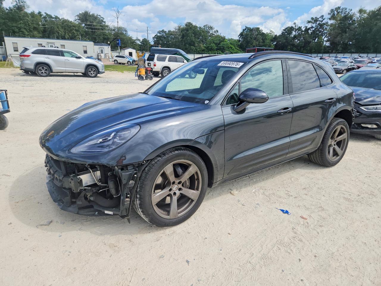 2023 PORSCHE MACAN — Front 3/4