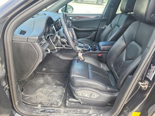 2023 PORSCHE MACAN — DENT