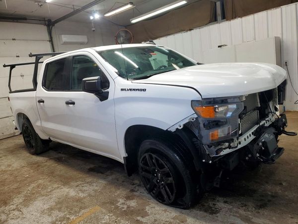 2023 CHEVROLET SILVERADO Custom — Passenger 3/4