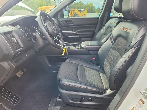 2023 NISSAN PATHFINDER SV — DENT