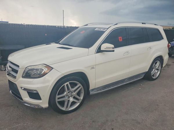 2014 MERCEDES-BENZ GL-CLASS GL 550 4MATIC — Front 3/4