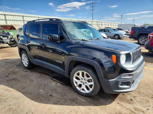 2015 JEEP RENEGADE — Passenger 3/4