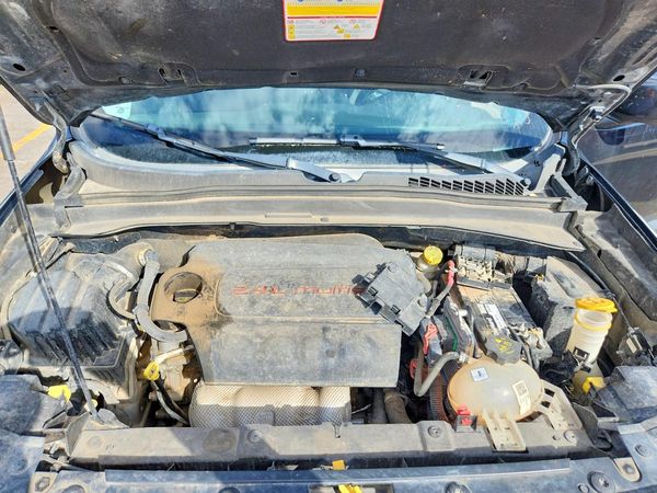2015 JEEP RENEGADE — Engine bay