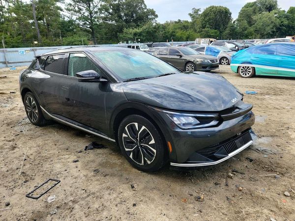 2024 KIA EV6 Light, Wind — Passenger 3/4