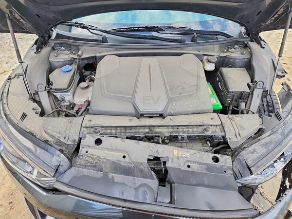 2024 KIA EV6 Light, Wind — Engine bay
