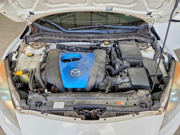 2013 MAZDA 3 Sport/GX — Engine bay