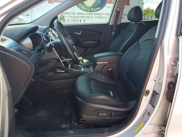 2015 HYUNDAI TUCSON GLS (Middle) — DENT