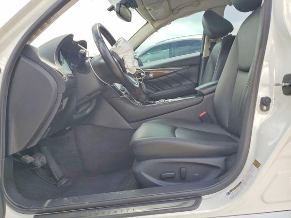 2019 INFINITI Q50 — DENT
