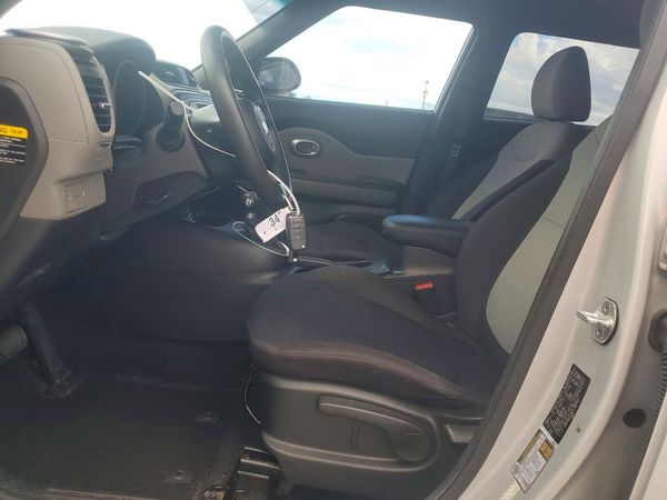 2015 KIA SOUL GL(Middle-low grade) — DENT