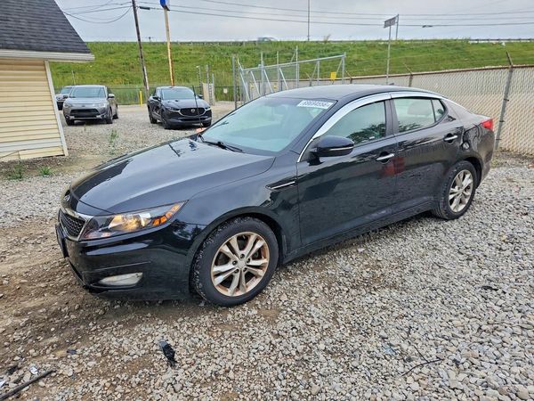 2013 KIA OPTIMA — Front 3/4