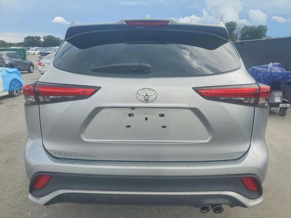 2022 TOYOTA HIGHLANDER XSE — DIRR