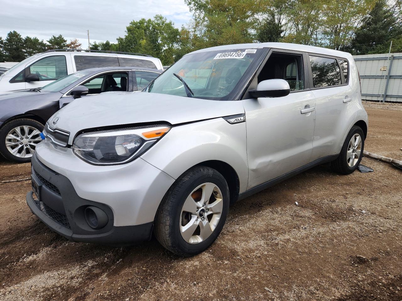 2019 KIA SOUL Base — Front 3/4