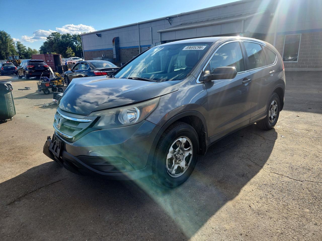 2014 HONDA CRV LX — Front 3/4