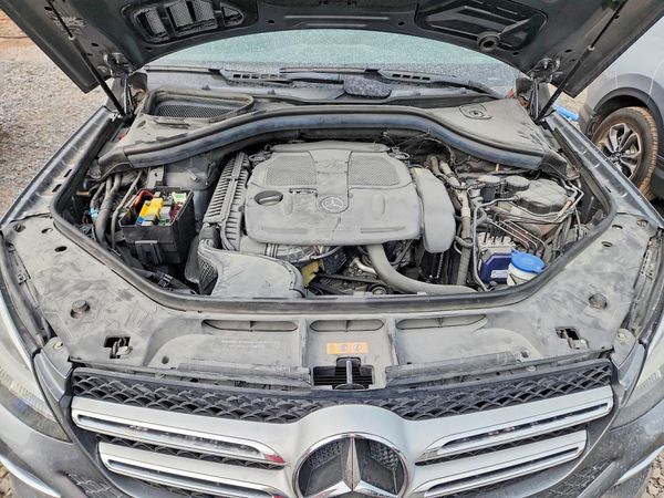 2017 MERCEDES-BENZ GLE-CLASS GLE350 — Engine bay