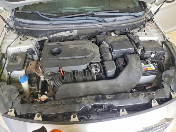 2015 HYUNDAI SONATA SE, ECO — Engine bay