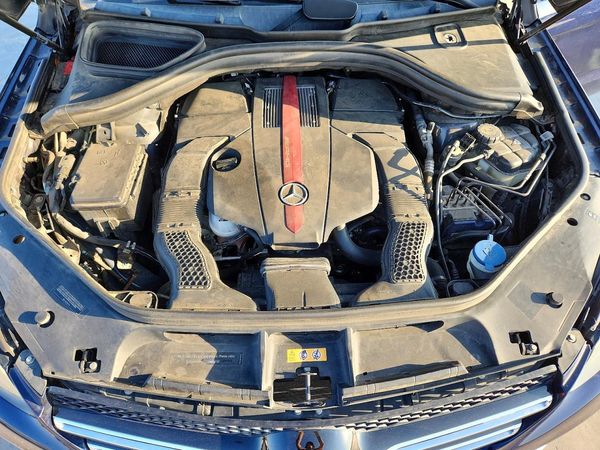 2018 MERCEDES-BENZ GLE AMG GLE43 — Engine bay