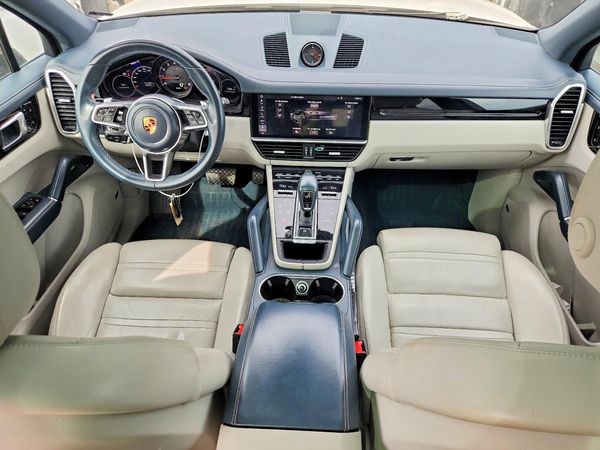 2019 PORSCHE CAYENNE — CKPT