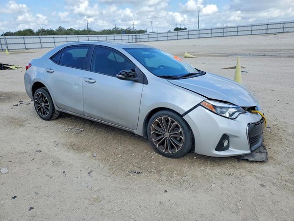 2015 TOYOTA COROLLA L/LE — Passenger 3/4