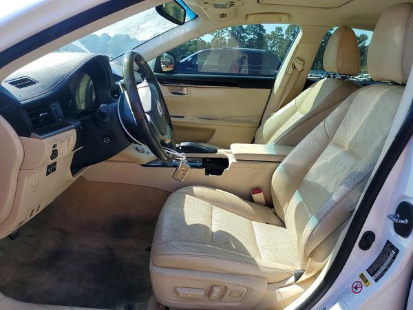 2013 LEXUS ES 350 — DENT