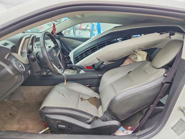 2015 CHEVROLET CAMARO 2LT — DENT