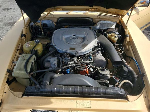 2020 MERCEDES-BENZ 380 SL — Engine bay