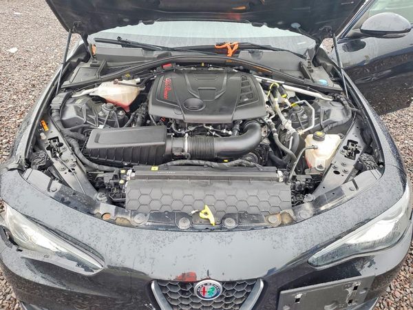 2018 ALFA ROMEO GIULIA AWD — Engine bay