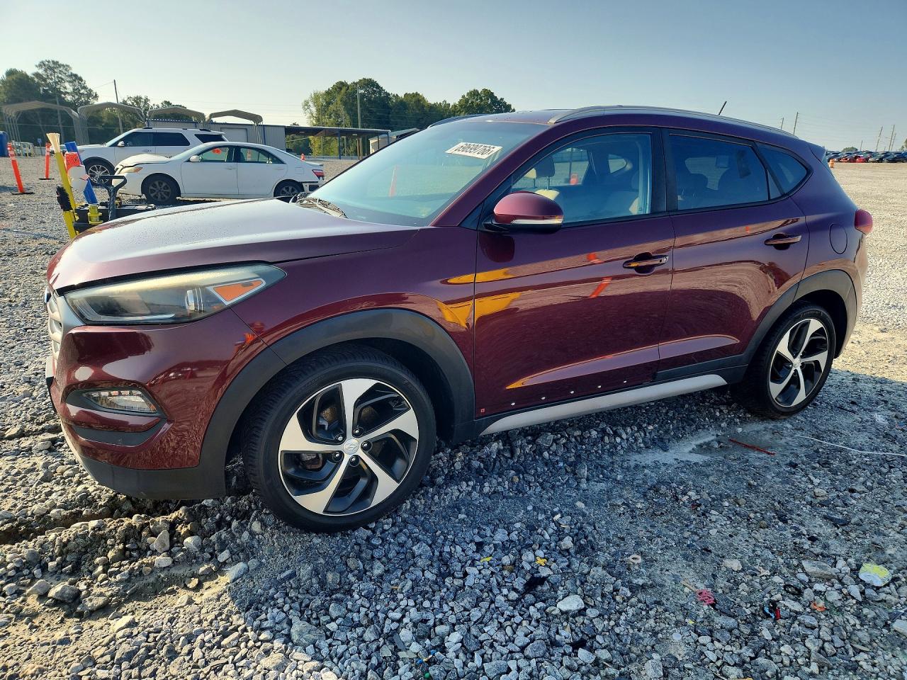 2017 HYUNDAI TUCSON — Front 3/4