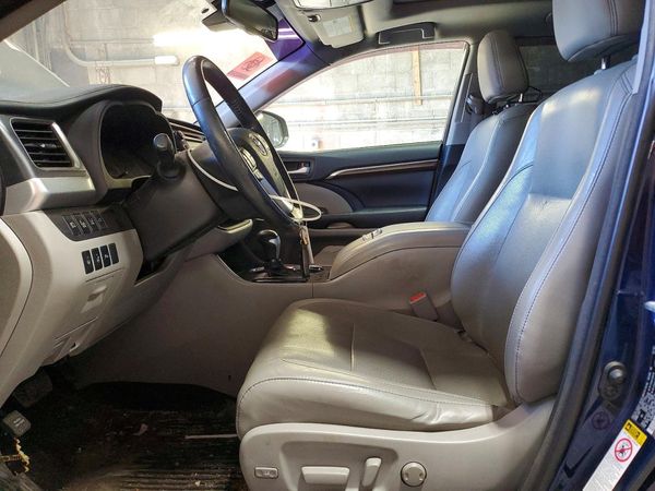 2016 TOYOTA HIGHLANDER Base/Hybrid — DENT