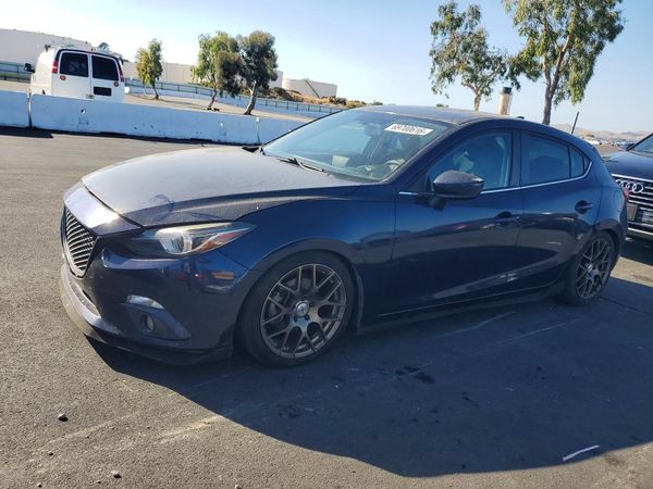 2016 MAZDA 3 SE — Front 3/4