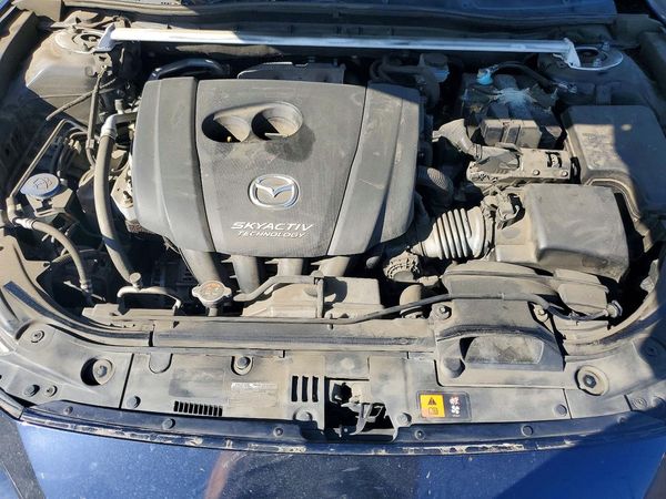 2016 MAZDA 3 SE — Engine bay
