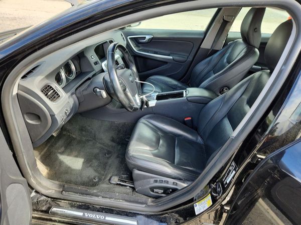 2013 VOLVO S60 — DENT