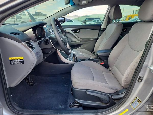 2013 HYUNDAI ELANTRA — DENT