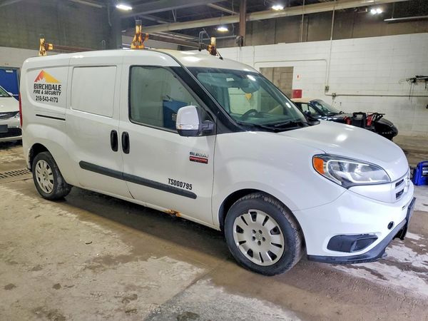 2015 RAM PROMASTER CITY SLT — Passenger 3/4