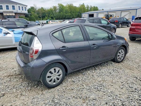 2014 TOYOTA PRIUS