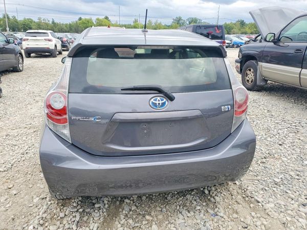 2014 TOYOTA PRIUS