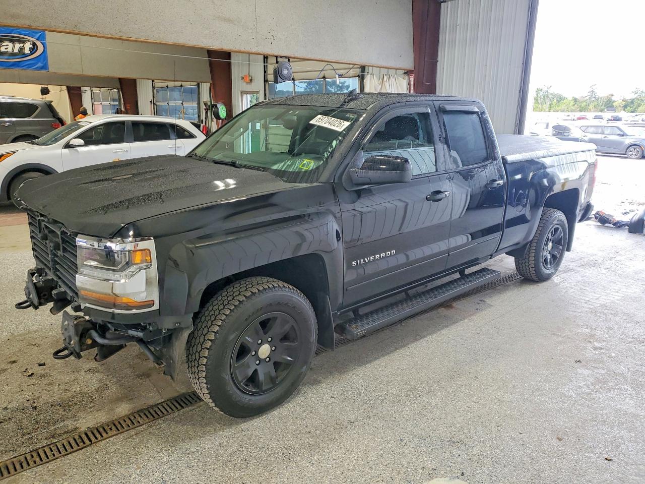 2018 CHEVROLET SILVERADO LT — Front 3/4