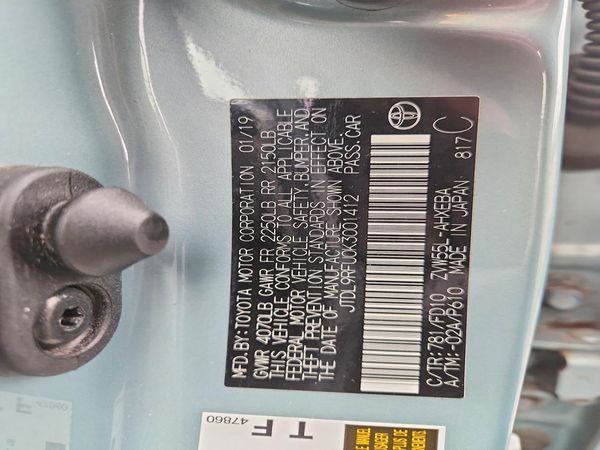 2019 TOYOTA PRIUS LE/XLE — VINS