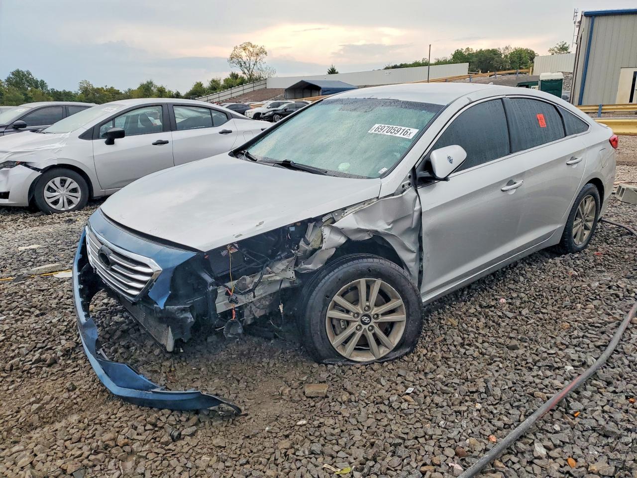 2016 HYUNDAI SONATA — Front 3/4