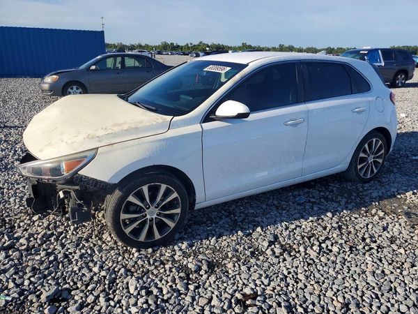 2018 HYUNDAI ELANTRA — DSFA — Front 3/4
