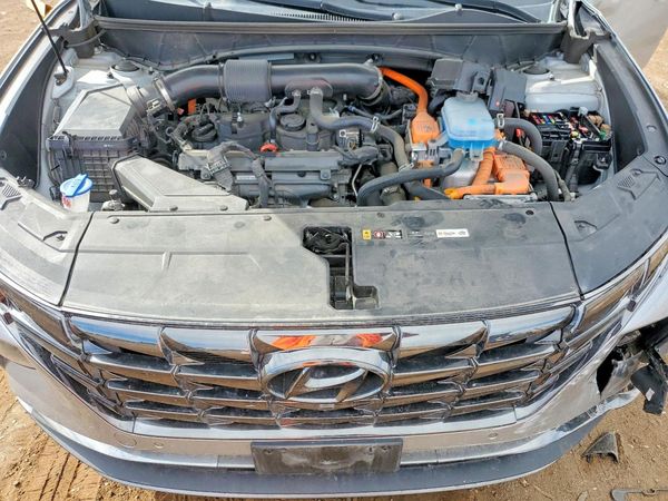2023 HYUNDAI TUCSON — Engine bay