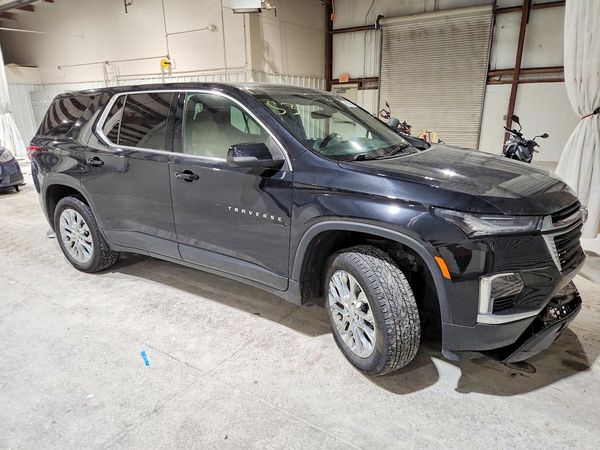 2023 CHEVROLET TRAVERSE LS — Passenger 3/4