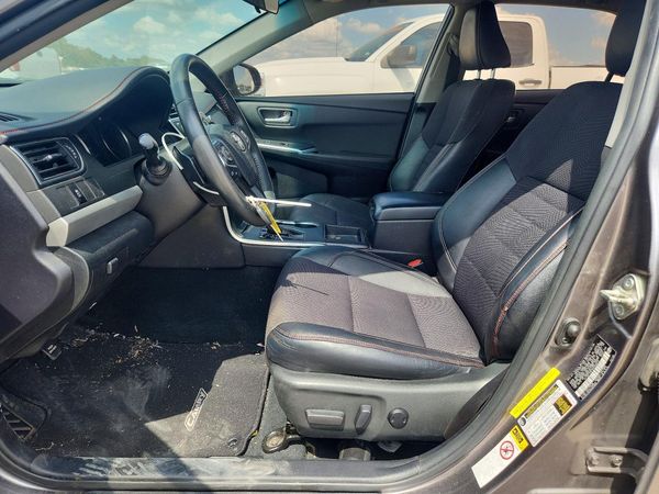 2016 TOYOTA CAMRY — DENT