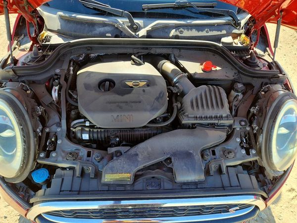 2015 MINI COOPER — Engine bay