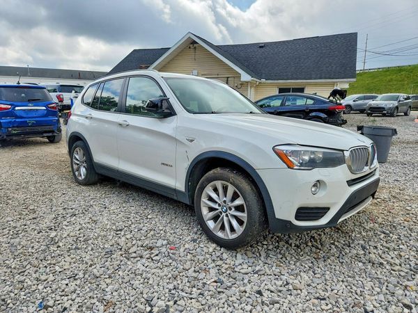 2015 BMW X3 xDrive28i — Passenger 3/4