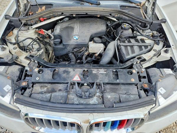 2015 BMW X3 xDrive28i — Engine bay