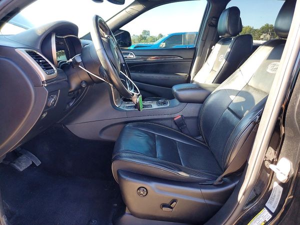 2017 JEEP GRAND CHEROKEE OVERLAND 4X4 — DENT