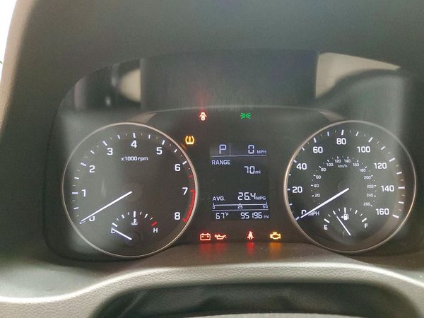 2017 HYUNDAI ELANTRA — ODOM