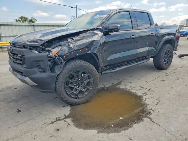 2026 CHEVROLET COLORADO Trail Boss — Front 3/4