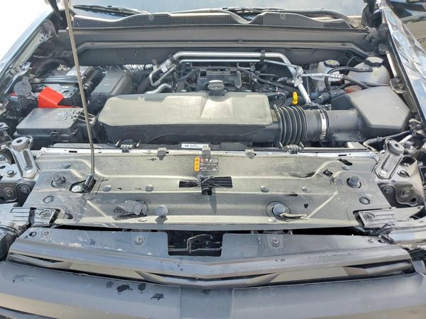2026 CHEVROLET COLORADO Trail Boss — Engine bay